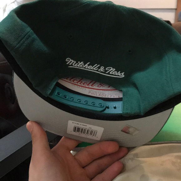 🔥brand new Boston Celtics SnapBack🔥 - Picture 2 of 4